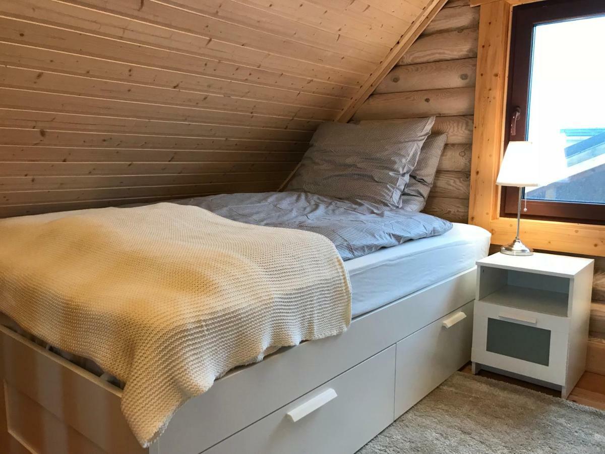 Wellness Huette Am Zwenkauer See Bei Leipzig Экстерьер фото
